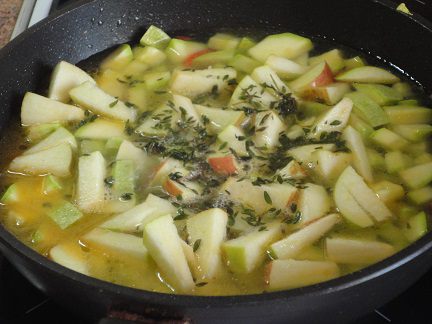 Суп-пюре из кабачка и жареной перловки