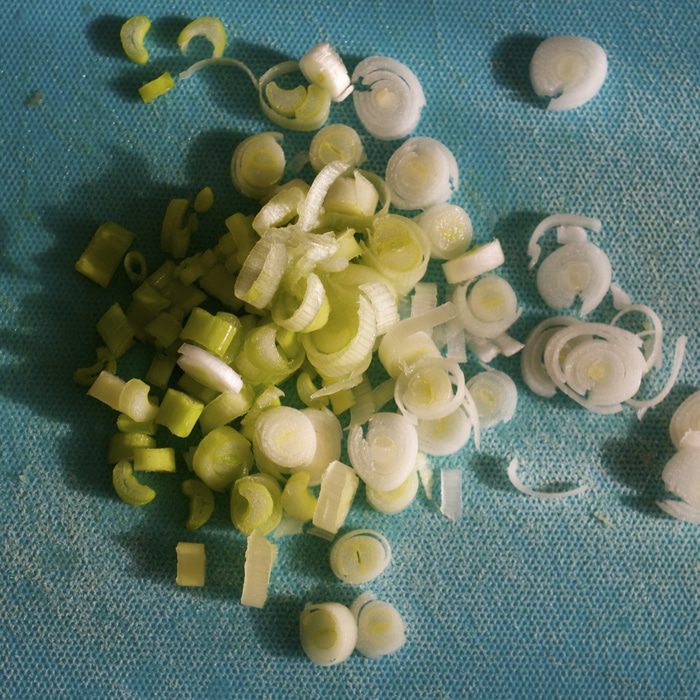 Салат с тунцом (TUNA SALAD)