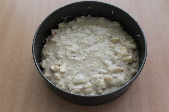 Скандинавский яблочный пирог с миндалем