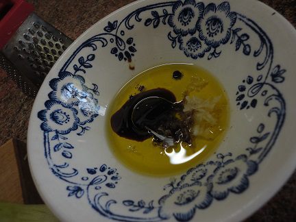 Салат-фреш из кабачков с огурцами