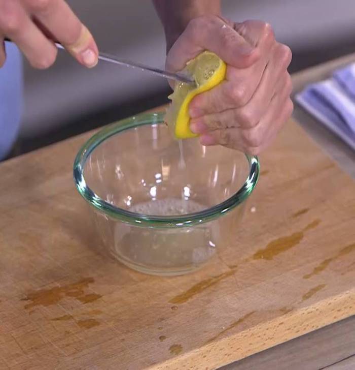 Салат с тунцом и авокадо