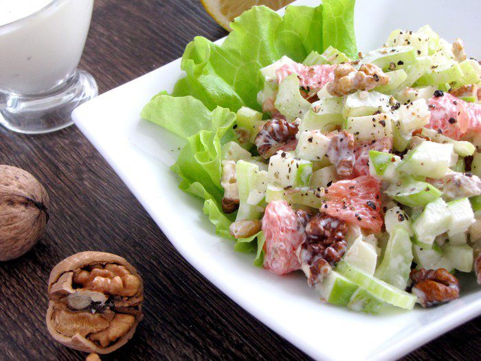 Вальдорфский салат с грейпфрутом