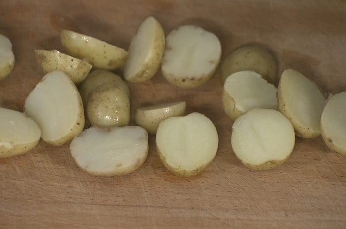 Картофельный салат с авокадо и домашним майонезом 