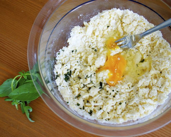 Холодный &amp;quot;красный&amp;quot; супчик с ароматной крошкой