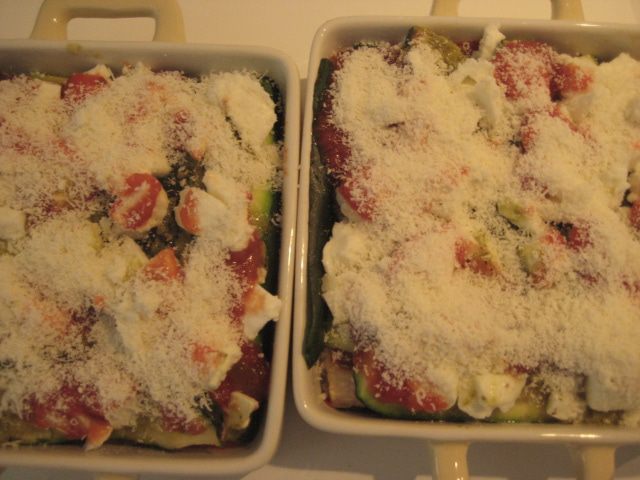 Пармиджана из цукини и филе индейки