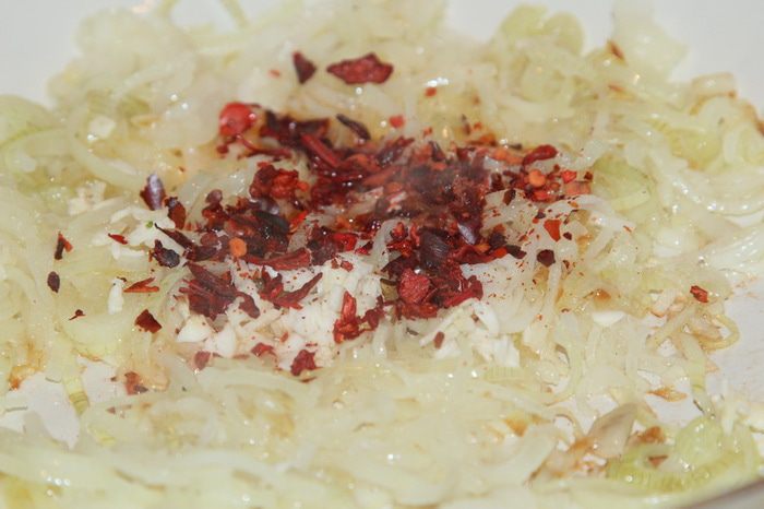 Лапша ширатаки со шпинатом