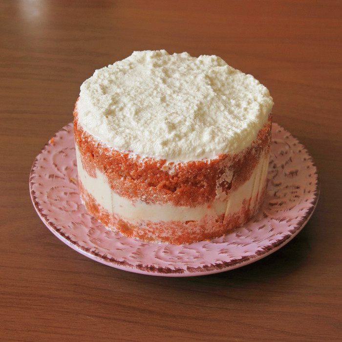 Морковный сырой торт