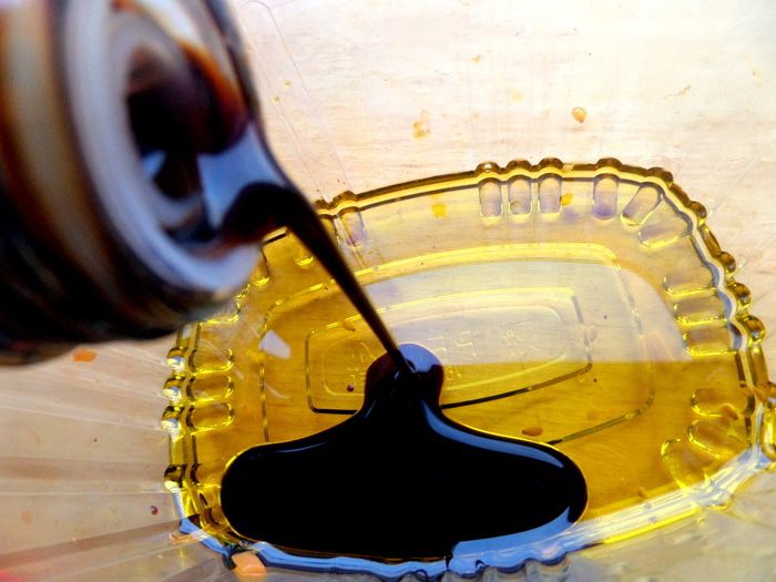 Чечевичный салат с овощами и маслинами