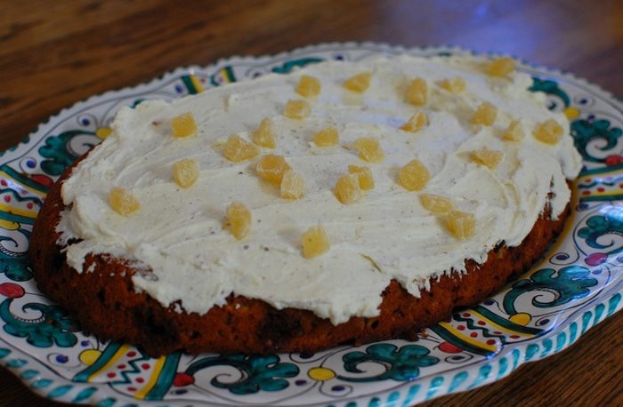 Ореховый пирог с имбирем и сливочным кремом