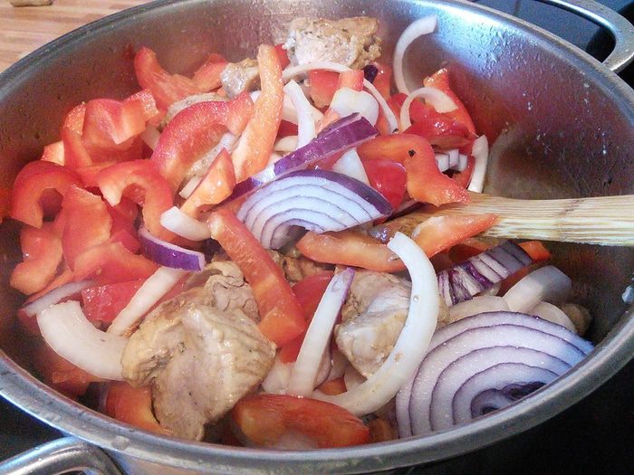 Свиное филе в остром соусе чили (Flammentopf) 