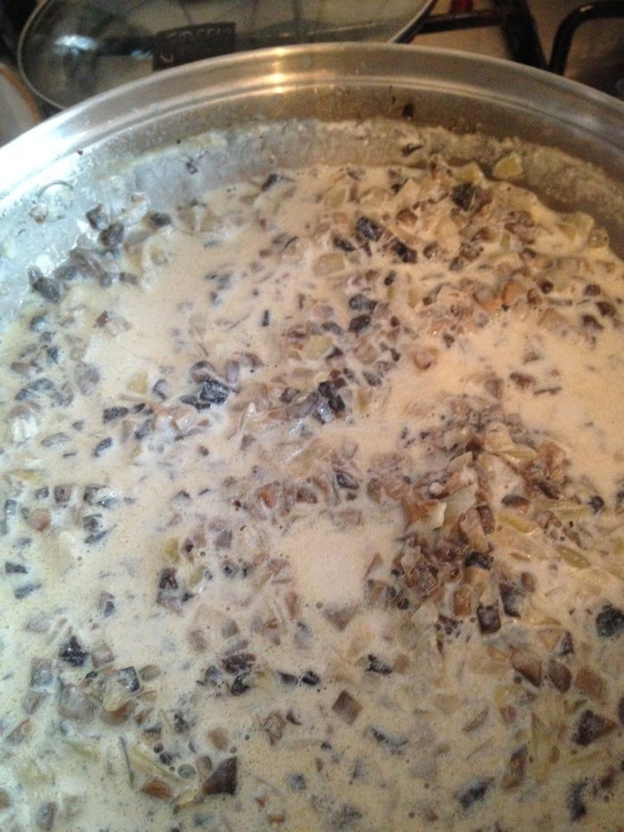 Конкилье, фаршированные печеночным паштетом