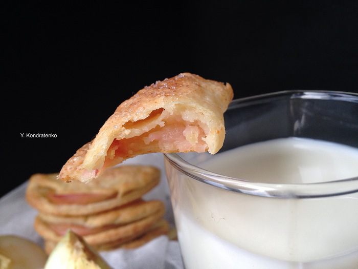 Творожно-песочное печенье с яблоками