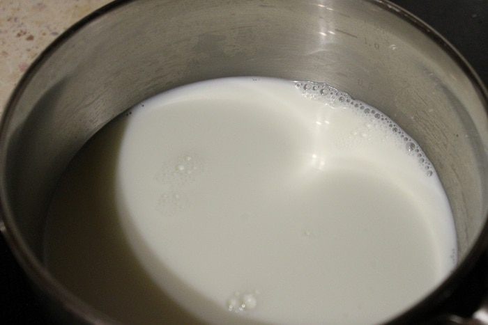 Шоколадный рулет с кремом из манки