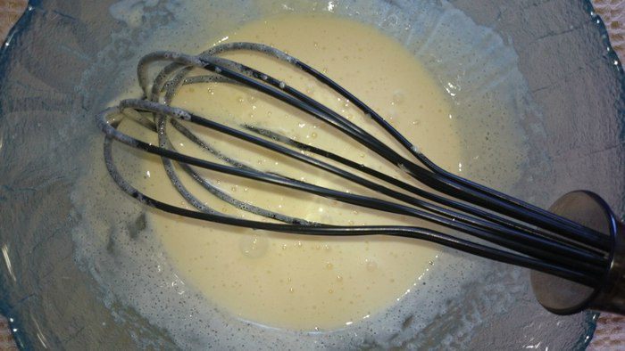 Холодный розовый чизкейк