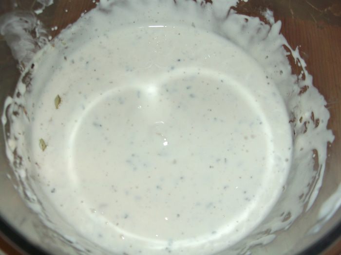 Мясо, запеченное в творожном соусе