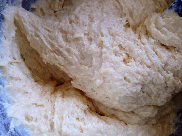 Пирог с карамелизированными грушами
