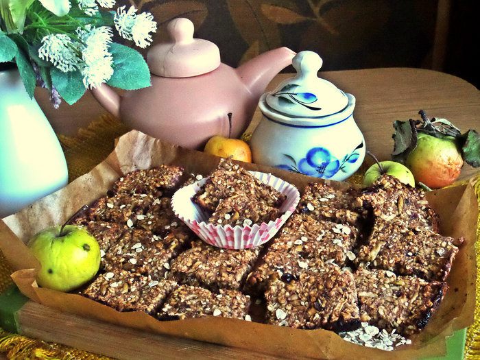 Овсяные батончики с бананом, яблоком и имбирём