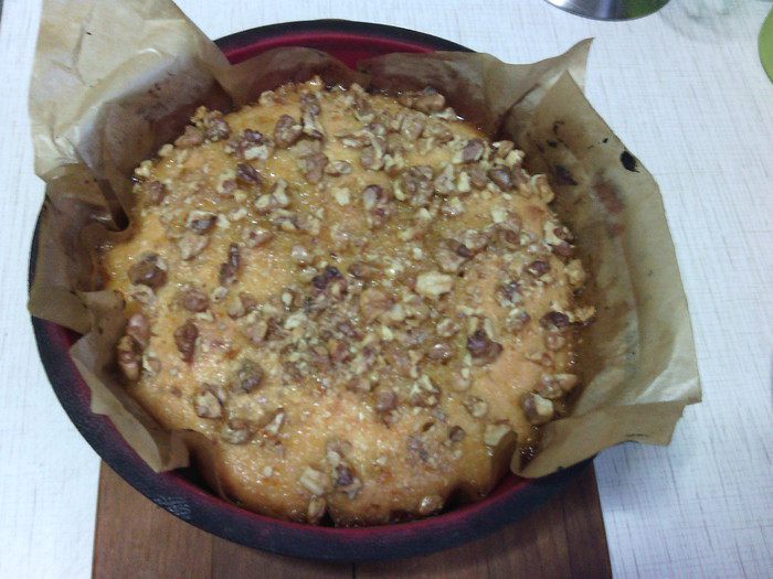 Тыквенный пирог с лимонной заливкой и орехами