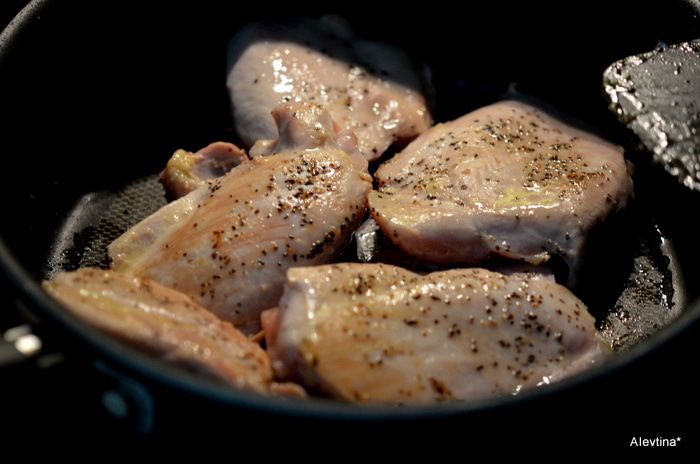 Куриные грудки с абрикосами и каперсами