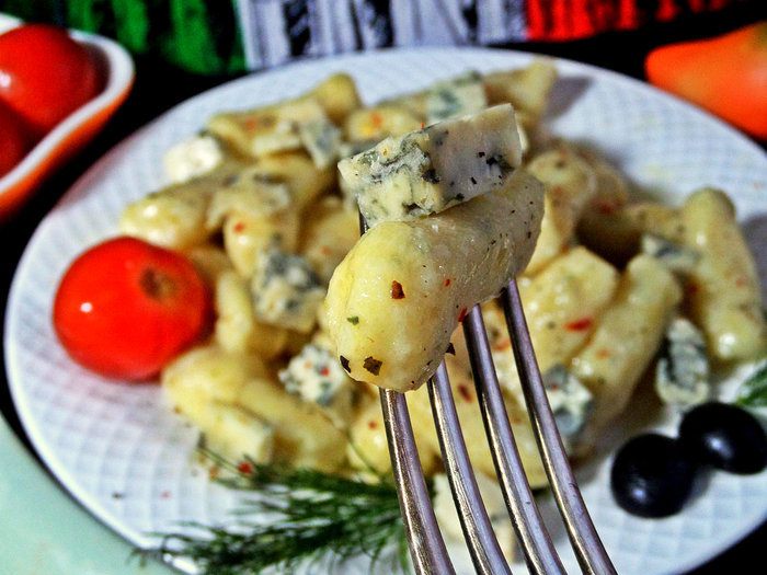 Картофельные гноччи (ньокки) с горгонзолой