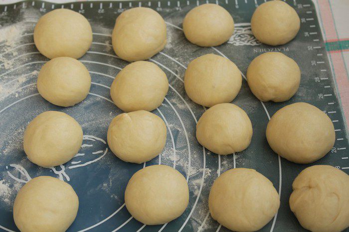 Расстегаи с сомом по-русски