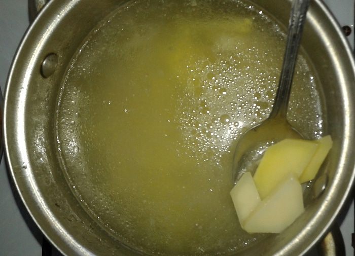 Суп с куриной печенью (обед отличника)