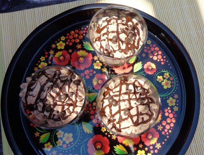 Десерт шоколадно-сливочный с маскарпоне и ликером