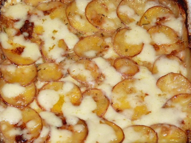 Овощная запеканка с ветчиной и розмарином