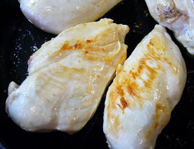Курица, запеченная  с овощами