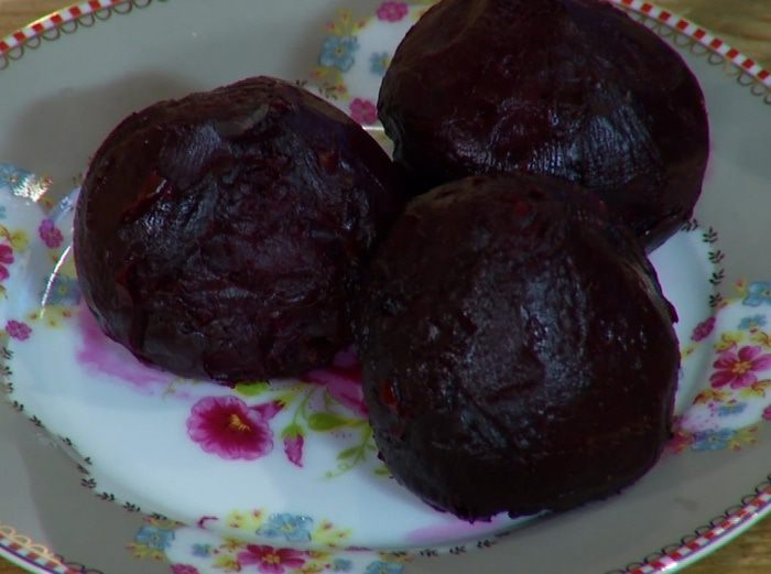 Свекольные драники с брынзой 