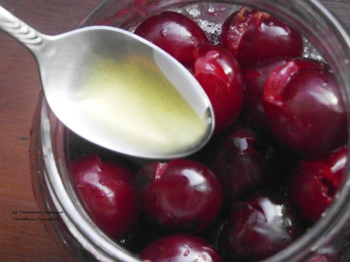 Коктейльная вишня в домашних условиях