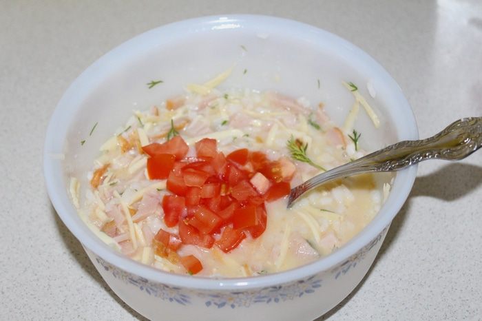 Фриттата с копченой куринной грудкой и рисом