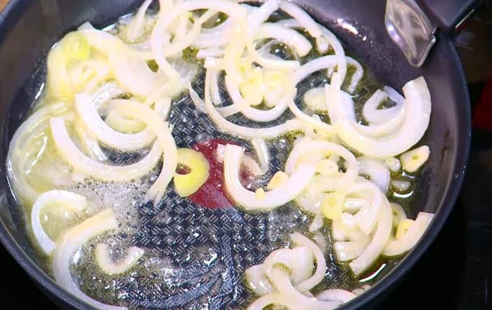 Грибная фриттата со сливочным сыром 