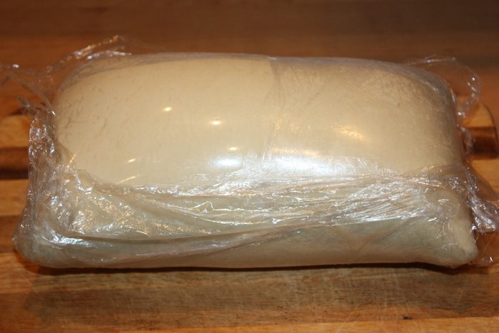 Классические французские круассаны