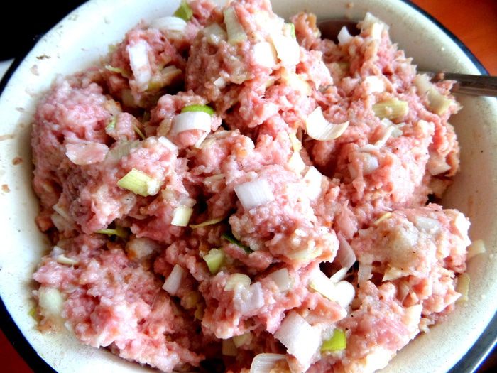 Котлетки на баклажане под сыром, с томатом