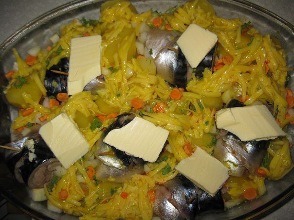 Рыбные рулетики с овощами