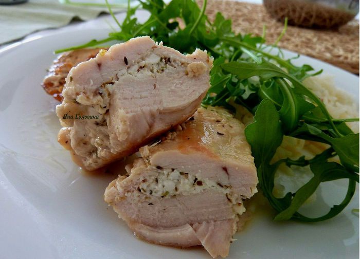 Куриная грудка с сыром фета 