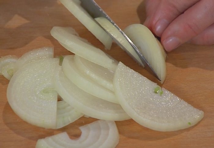 Грибы с фасолью и капустой под ароматной сырной корочкой 