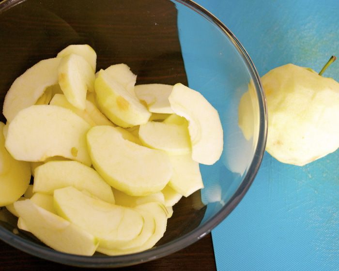 Итальянский яблочный пирог с грецкими орехами