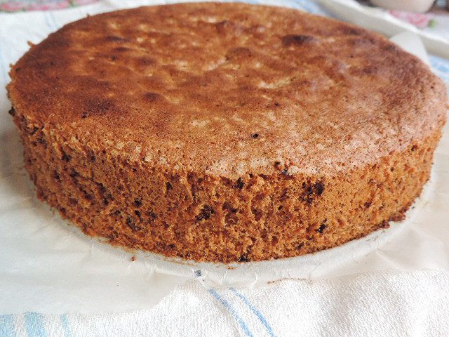 Кофейно-ореховый бисквит