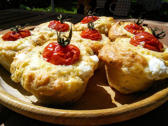 Маффины с фетой и зеленью