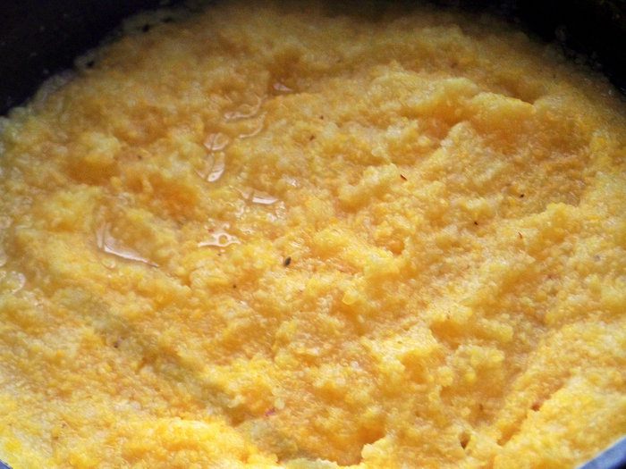 Полента с беконом и овощами