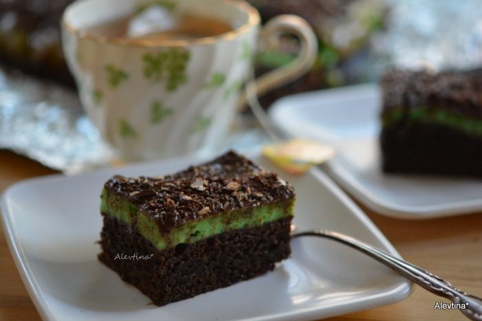 Брауни с мятным вкусом (Creme De Menthe Holiday Brownies)