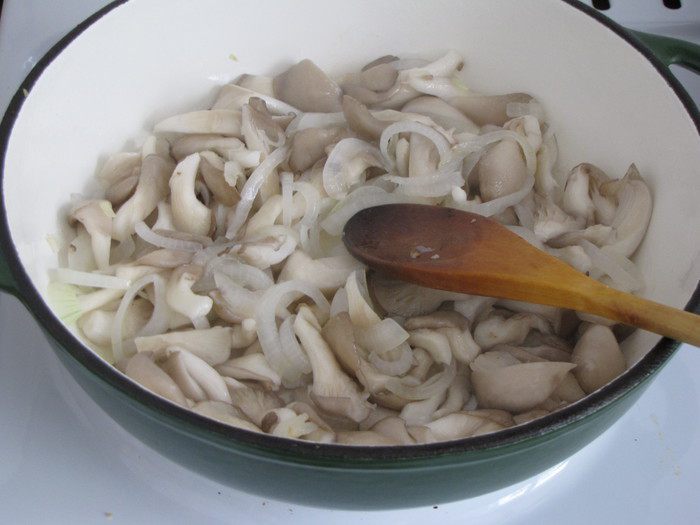 Хрустящий салат с вешенками