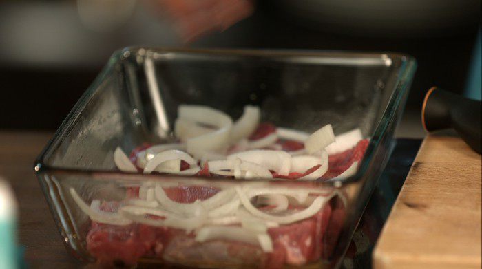 Slim мясо по-французски