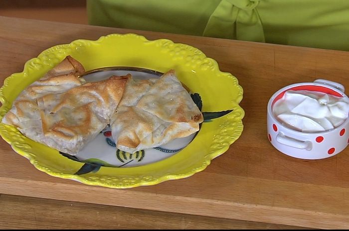Конвертики из фило с запеченными яблоками 