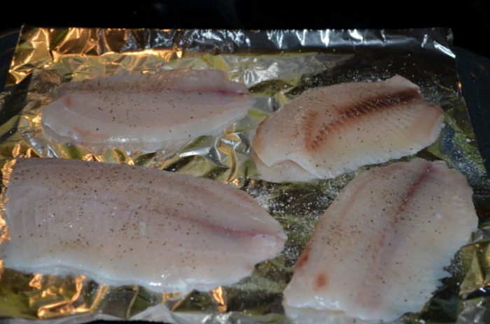 Тилапия со свежей зеленью