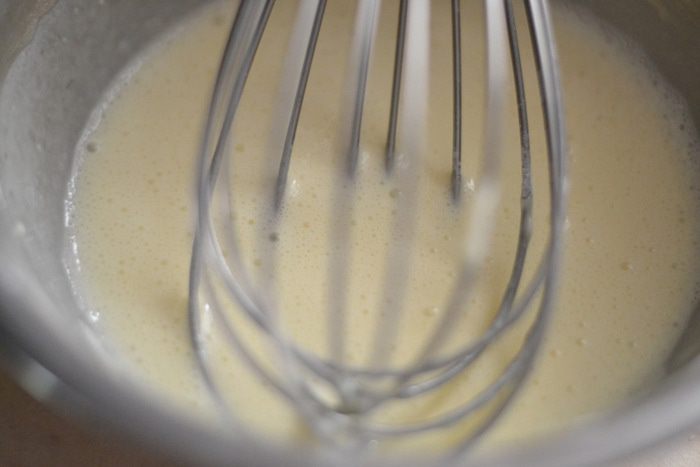 Эклеры со сливочно-шоколадным кремом (Ekler fánk)