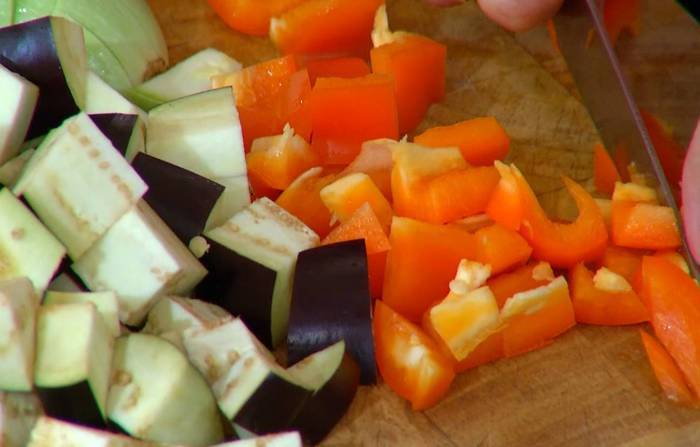 Капоната с кабачком и картофелем