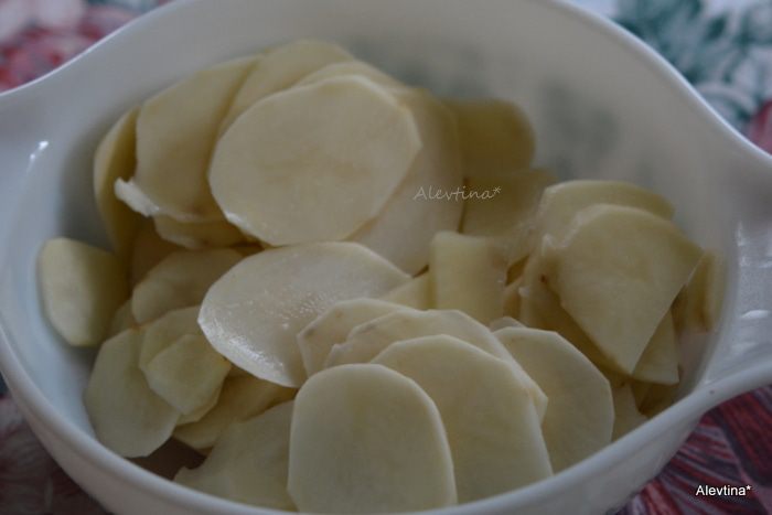 Запеченный картофель с сыром